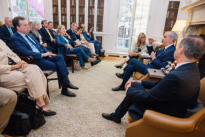 Presidente Abinader presenta a RD como destino competitivo para inversiones ante empresarios