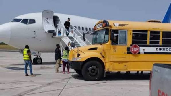 Estados Unidos deporta a 40 ex-convictos dominicanos